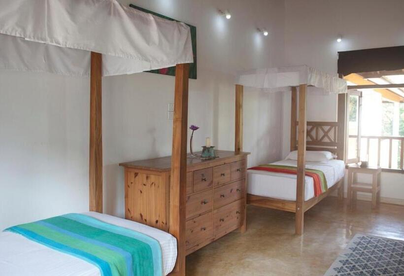 منتجع Ratnakara