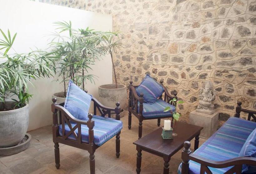 منتجع Ratnakara