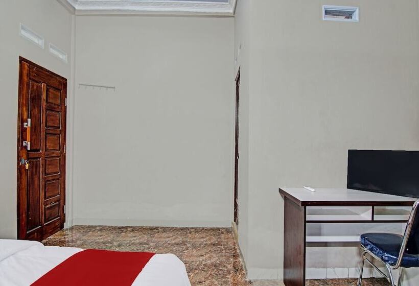 فندق Oyo 92082 Elisa Hill