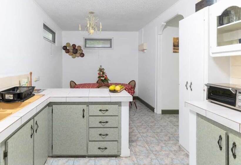 هتل Villa Copthall