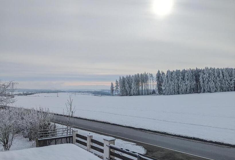 펜션 Landhaus Kühler Morgen, Appartement Mit 140er Futonbett, Teeküche, Bad