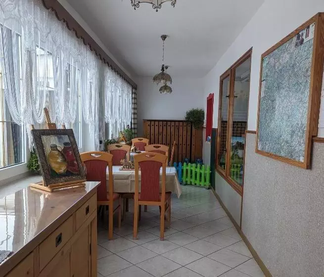 Majatalo Landhaus Kühler Morgen, Appartement Mit 140er Futonbett, Teeküche, Bad