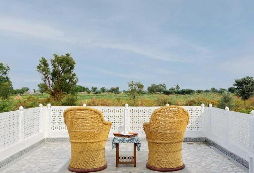 酒店 Stayvista S Gaudhuli Farmstay Outdoor Pool & Terrace With View