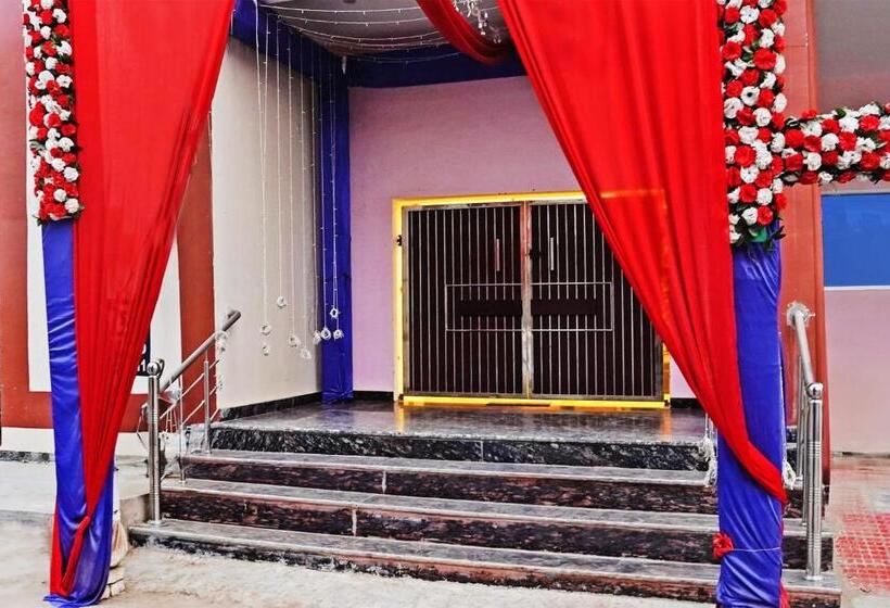 فندق Pop Sarita Palace