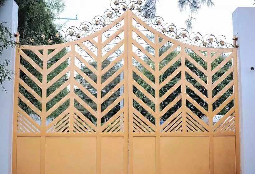 ホテル Villa Excellance Beach And Wave Pool Resort