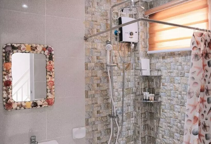 ホテル Villa Excellance Beach And Wave Pool Resort