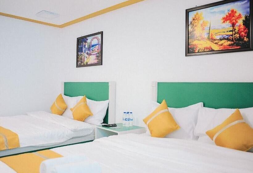 酒店 Villa Excellance Beach And Wave Pool Resort