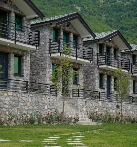 Majatalo Bujtina Adora