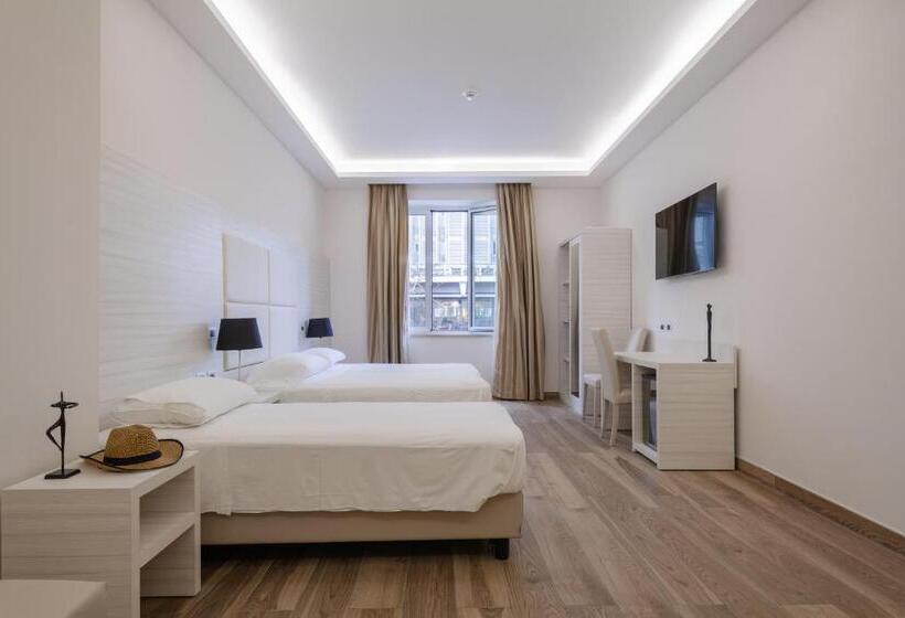 پانسیون Hub Naples