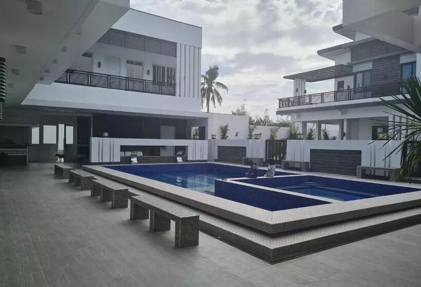 リゾートホテル Dampa Poolside Events & Accommodation