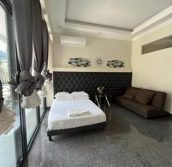 リゾートホテル Dampa Poolside Events & Accommodation