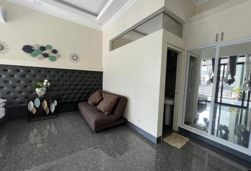 Resort Dampa Poolside Events & Accommodation