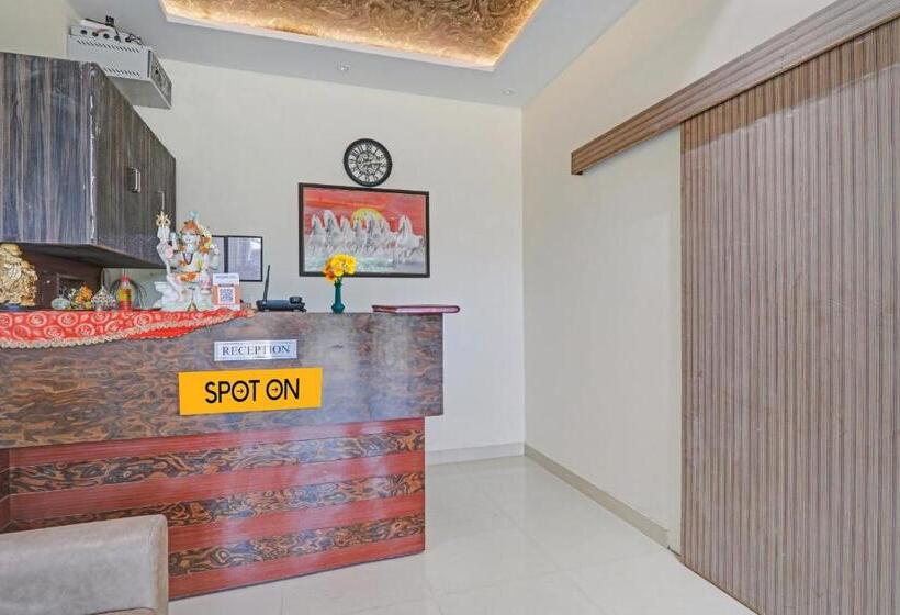 Spot On Hotel Brothers