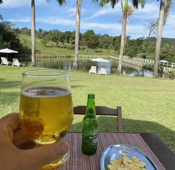 ユースホステル Pousada Sítio Vovô Jarbas