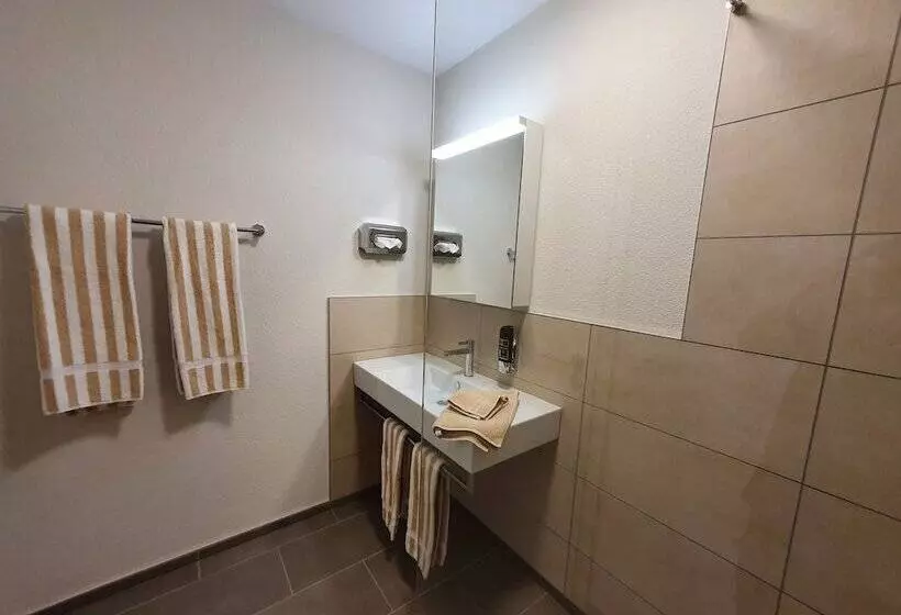 Aamiaismajoitus (B&B) Hb Gästehaus