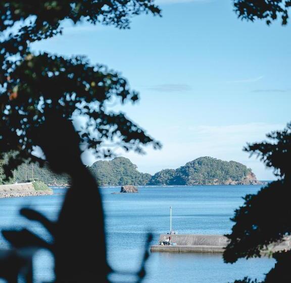 Hotel Sea Auberge Shitsumi 海のオーベルジュ志積