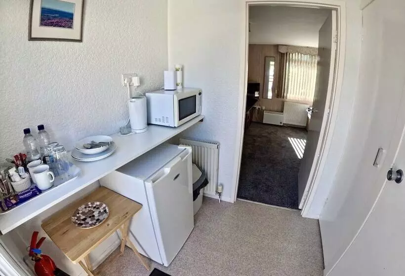 Majatalo Allandale House