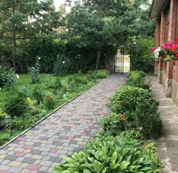 ユースホステル кафе бар «у дідуся»