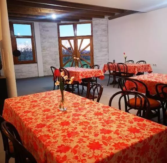Cyclocamp & Hostel