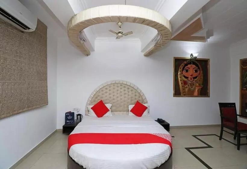 Hotelli Oyo Shanti Uday