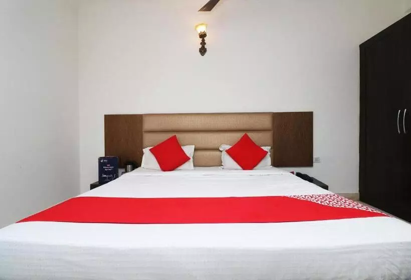 Hotelli Oyo Shanti Uday