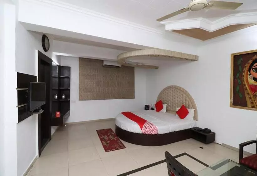 Hotelli Oyo Shanti Uday