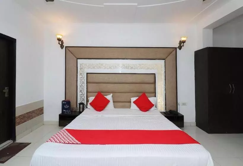 Hotelli Oyo Shanti Uday