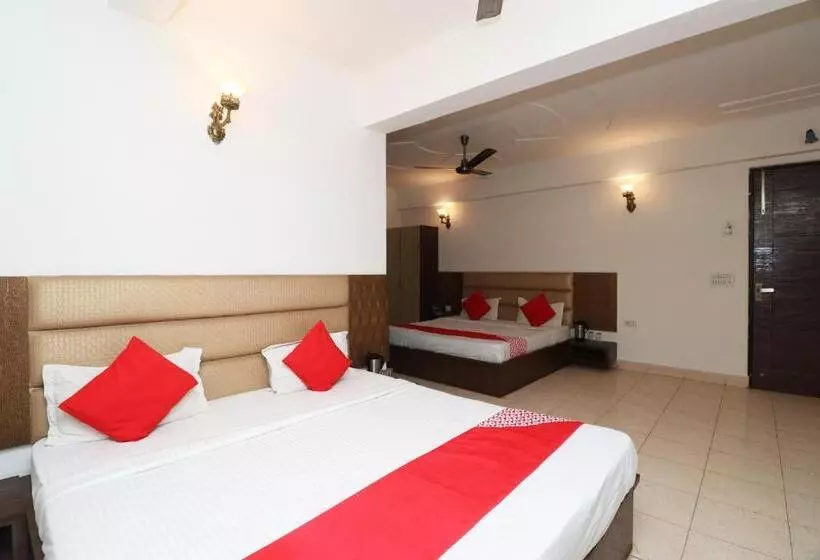 Hotelli Oyo Shanti Uday