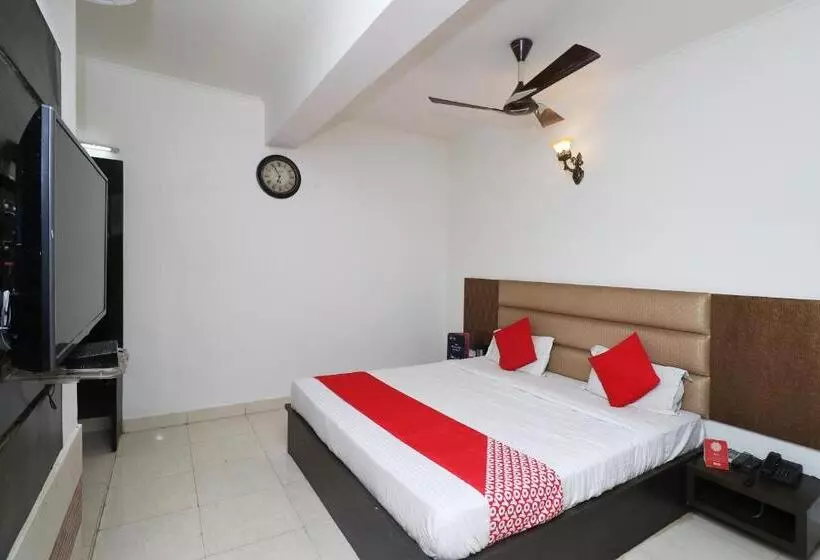 Hotelli Oyo Shanti Uday