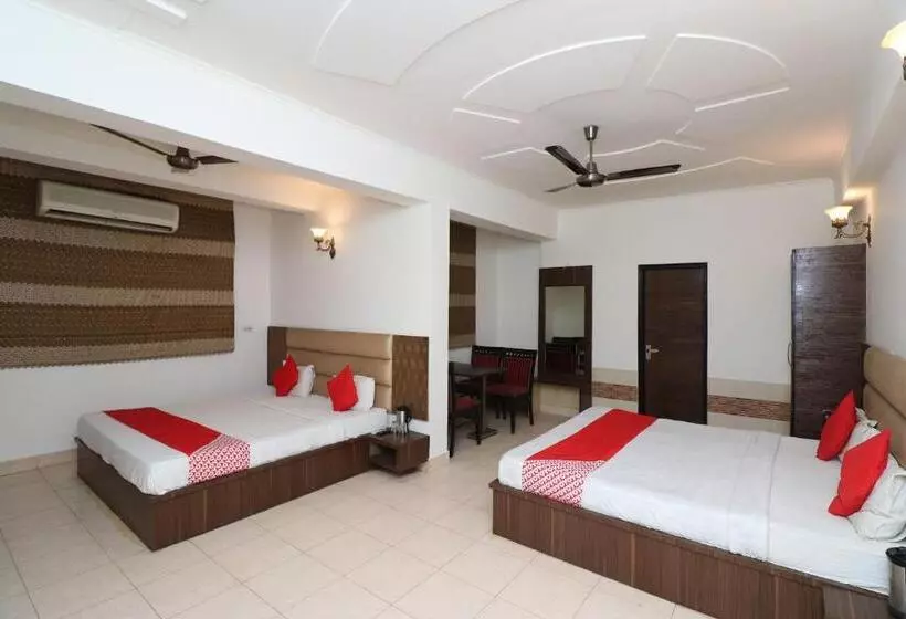 Hotelli Oyo Shanti Uday