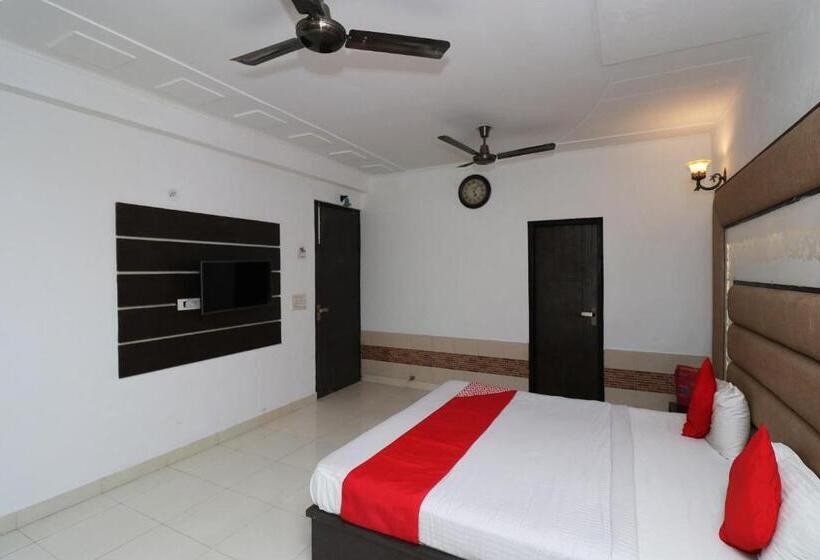Hotel Oyo Shanti Uday