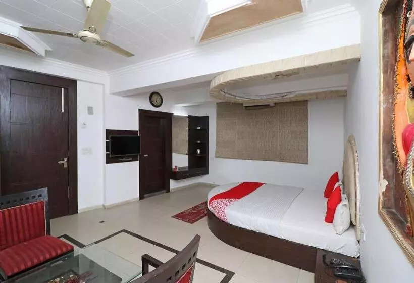 Hotelli Oyo Shanti Uday