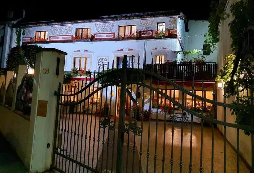 Majatalo Alla Posta Guest House