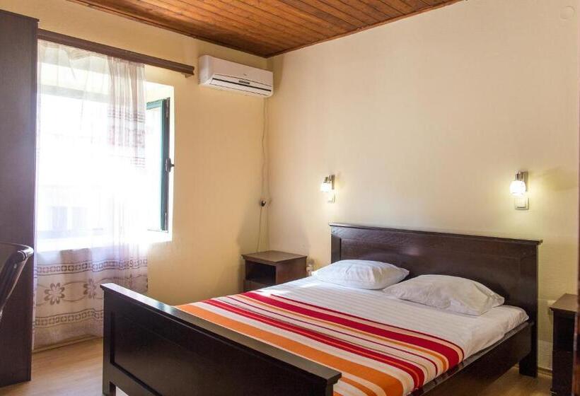 پانسیون Apartments Kole