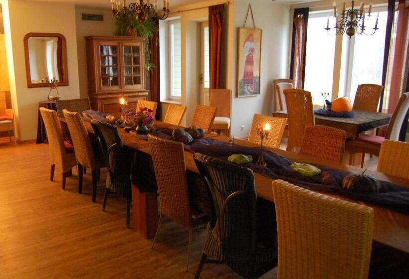 پانسیون Altmõisa Guesthouse