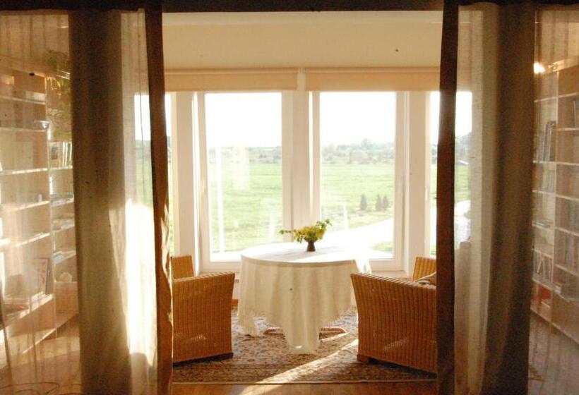 پانسیون Altmõisa Guesthouse