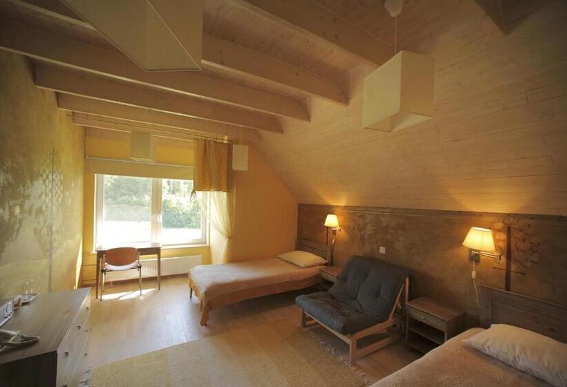 پانسیون Altmõisa Guesthouse