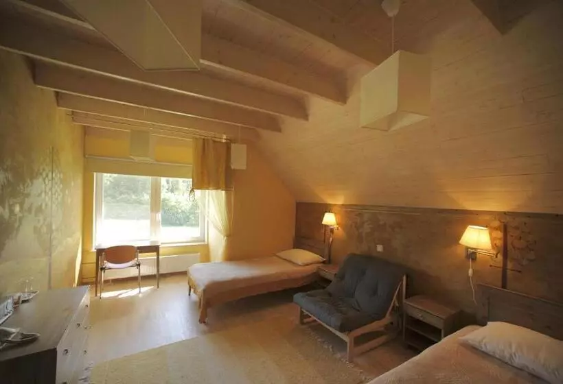 پانسیون Altmõisa Guesthouse