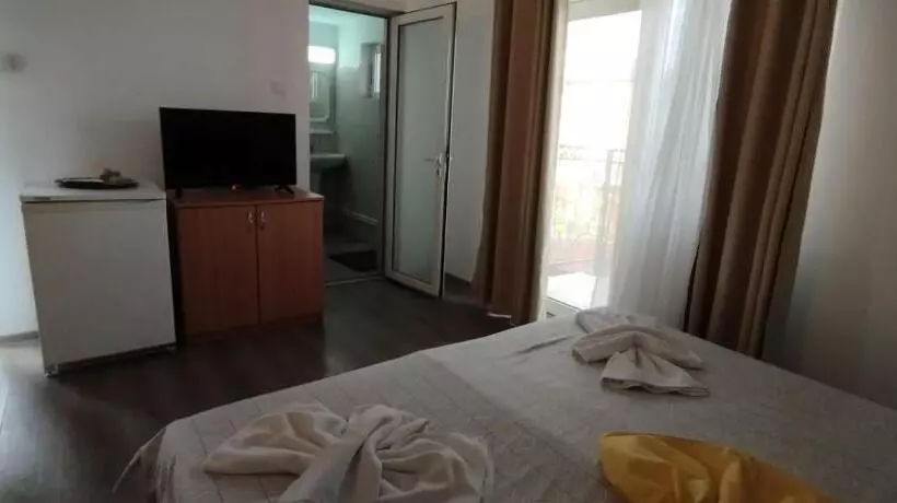 Pensione Zambilelor 3