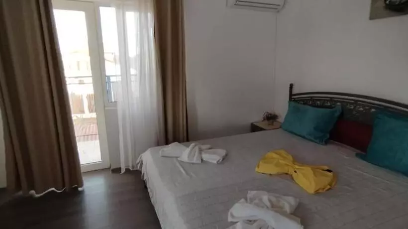 Pensione Zambilelor 3