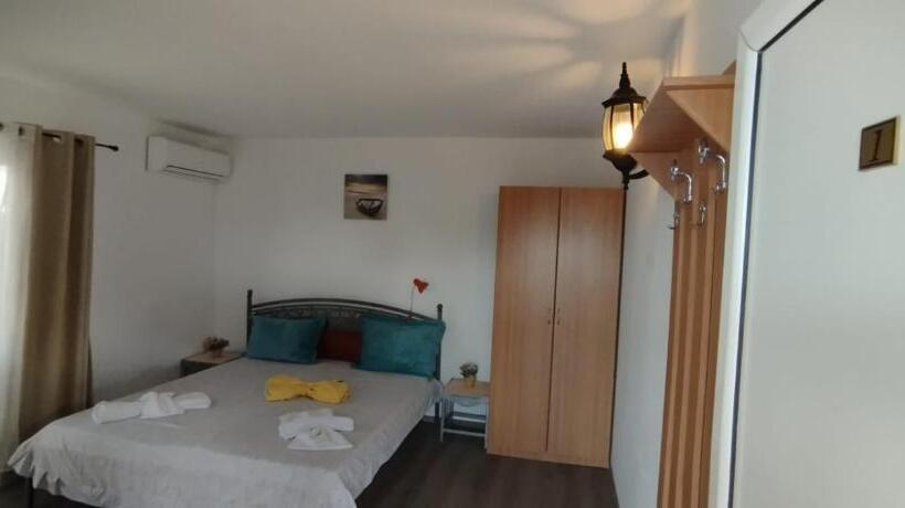 پانسیون Zambilelor 3