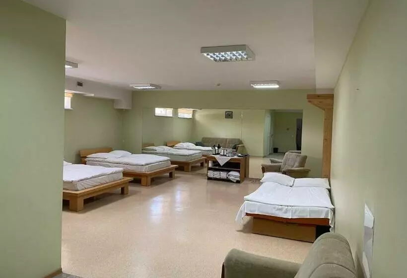 Aismares Hostel