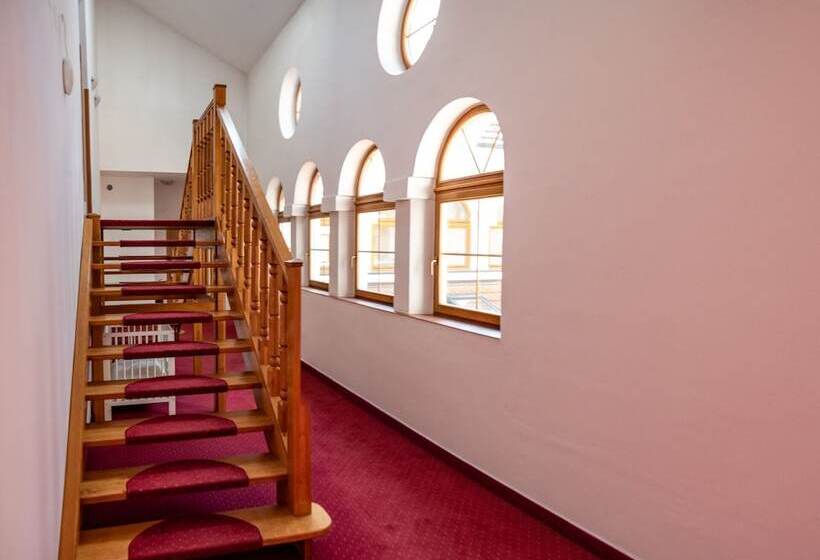 Grandhotel Sluchátko   Ex Zámecký