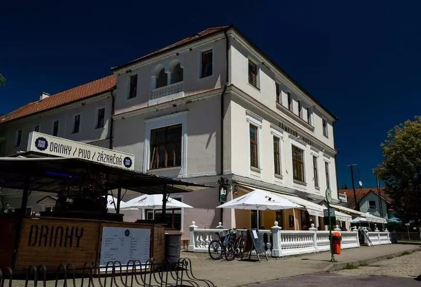 Grandhotel Sluchátko   Ex Zámecký