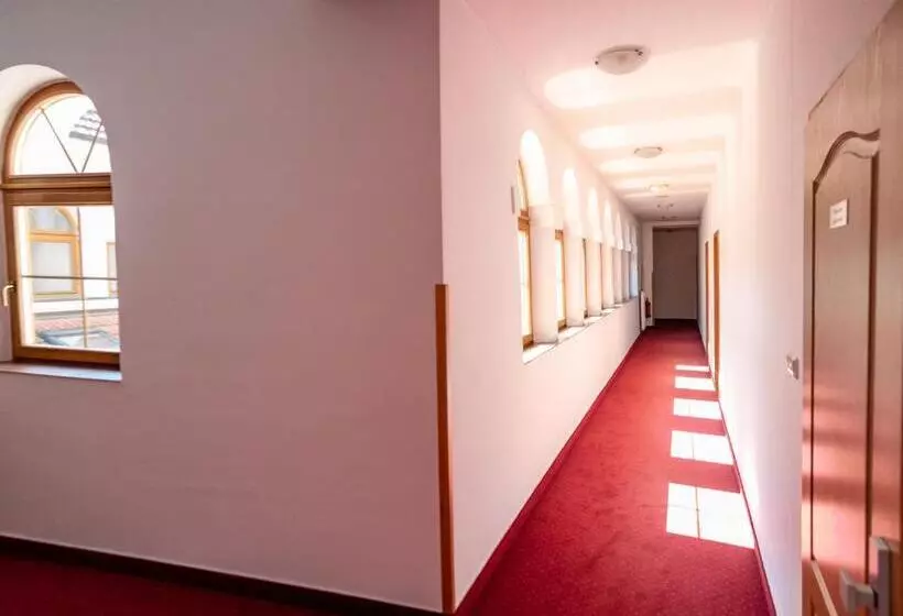 Grandhotel Sluchátko   Ex Zámecký