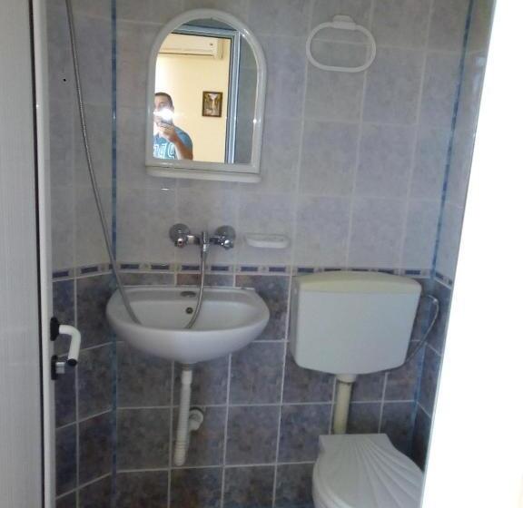 Otel семеен хотел бостън