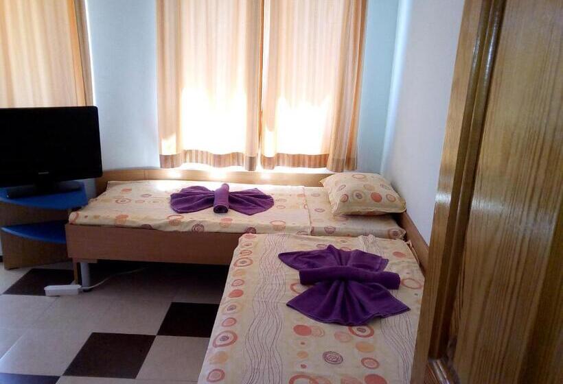 Otel семеен хотел бостън