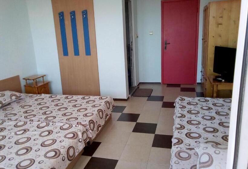 Otel семеен хотел бостън