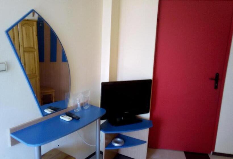 Otel семеен хотел бостън