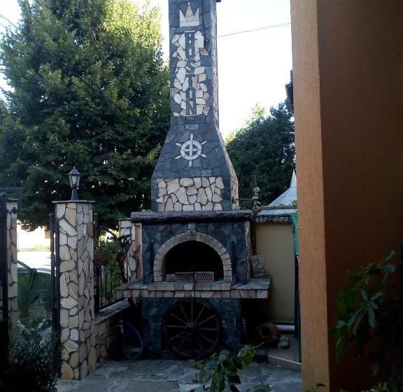 Otel семеен хотел бостън